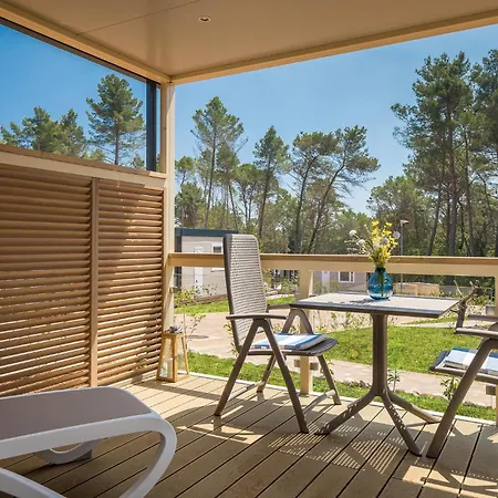 Lovely Stacaravan In Vabriga Kemping 5*