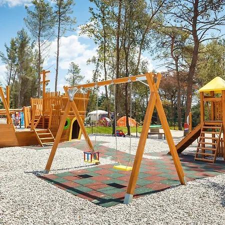 مكان تخييم Lovely Stacaravan In Vabriga بوريتش